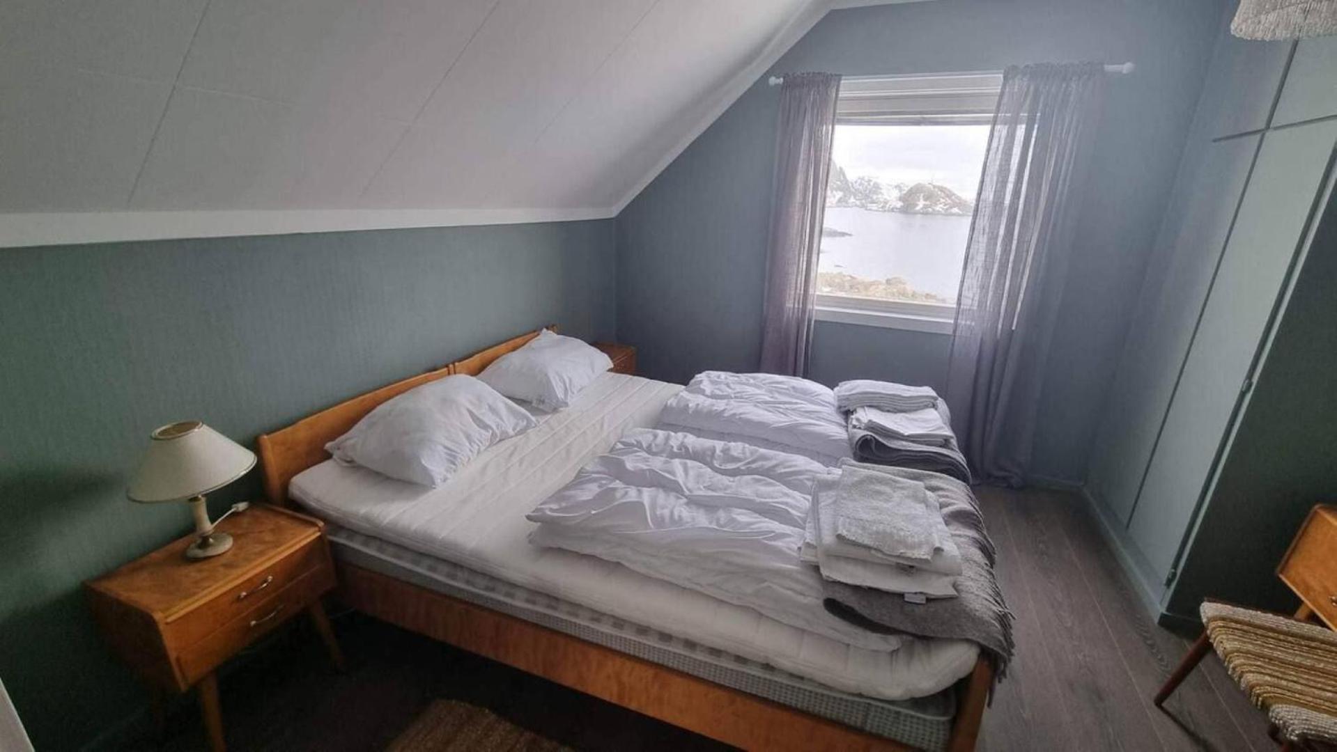 House By The Sea Reine, Lofoten Luaran gambar